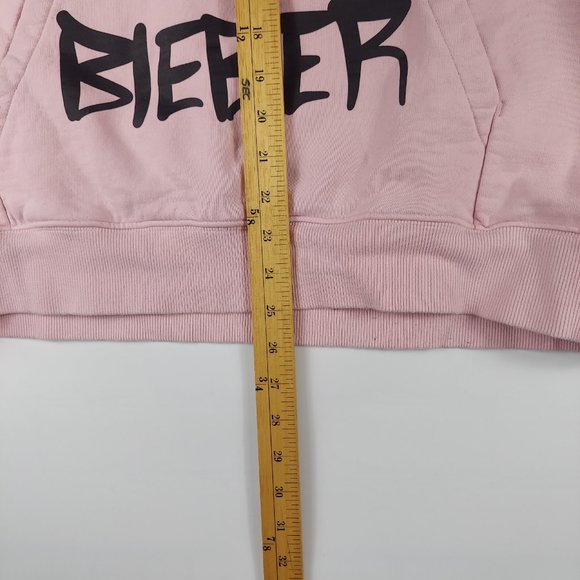 Pink Justin Bieber changes hoodie duck - Picture 8 of 11